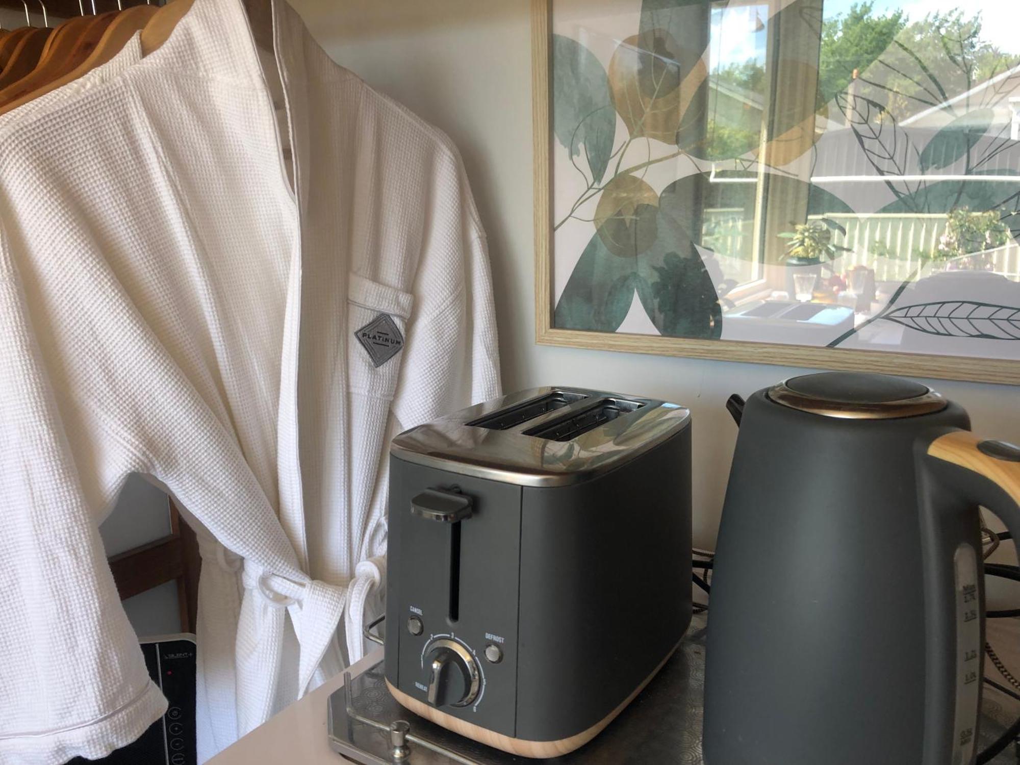 Lovely Budget Vegan Homestay Launceston Buitenkant foto