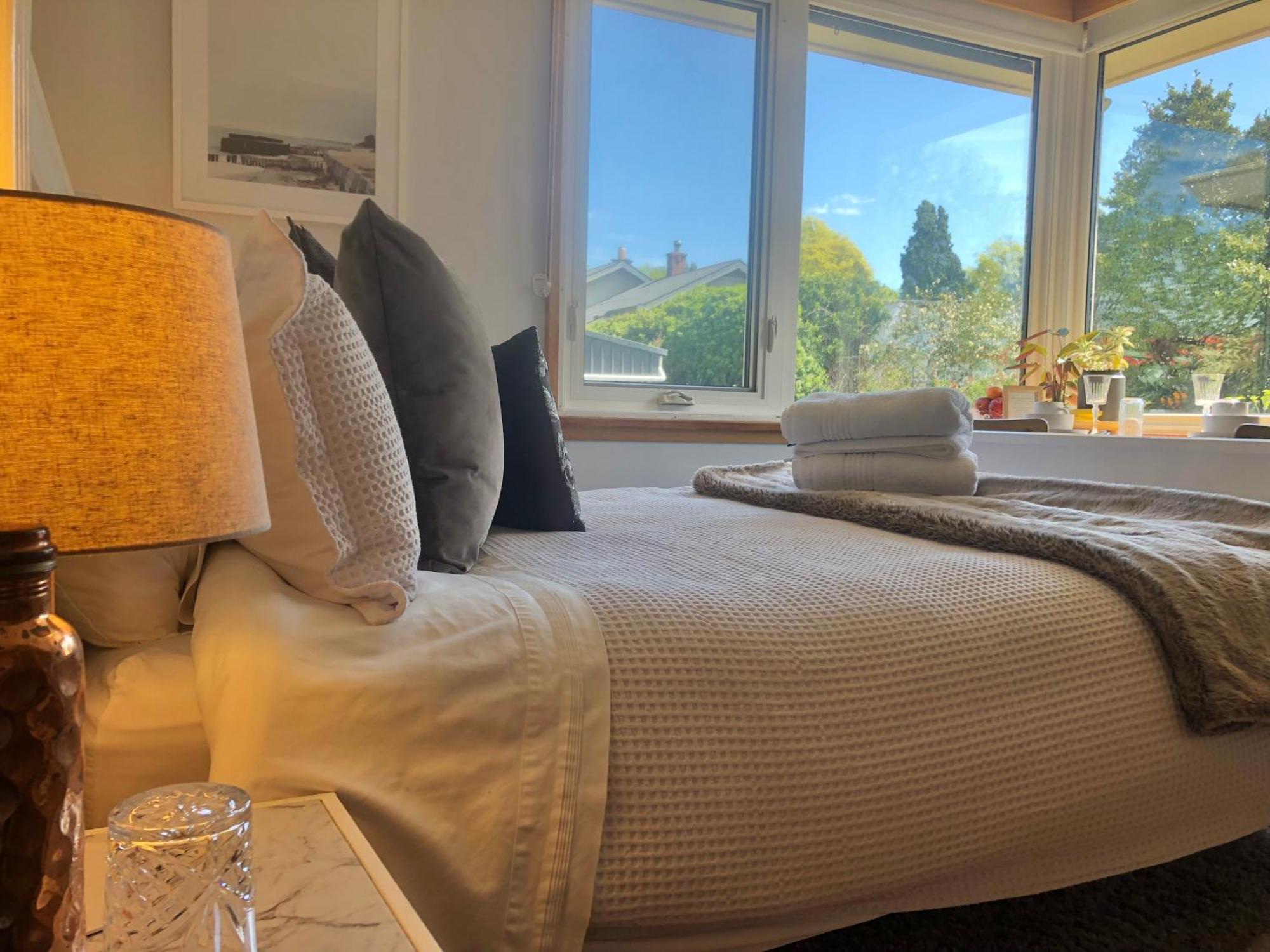 Lovely Budget Vegan Homestay Launceston Buitenkant foto